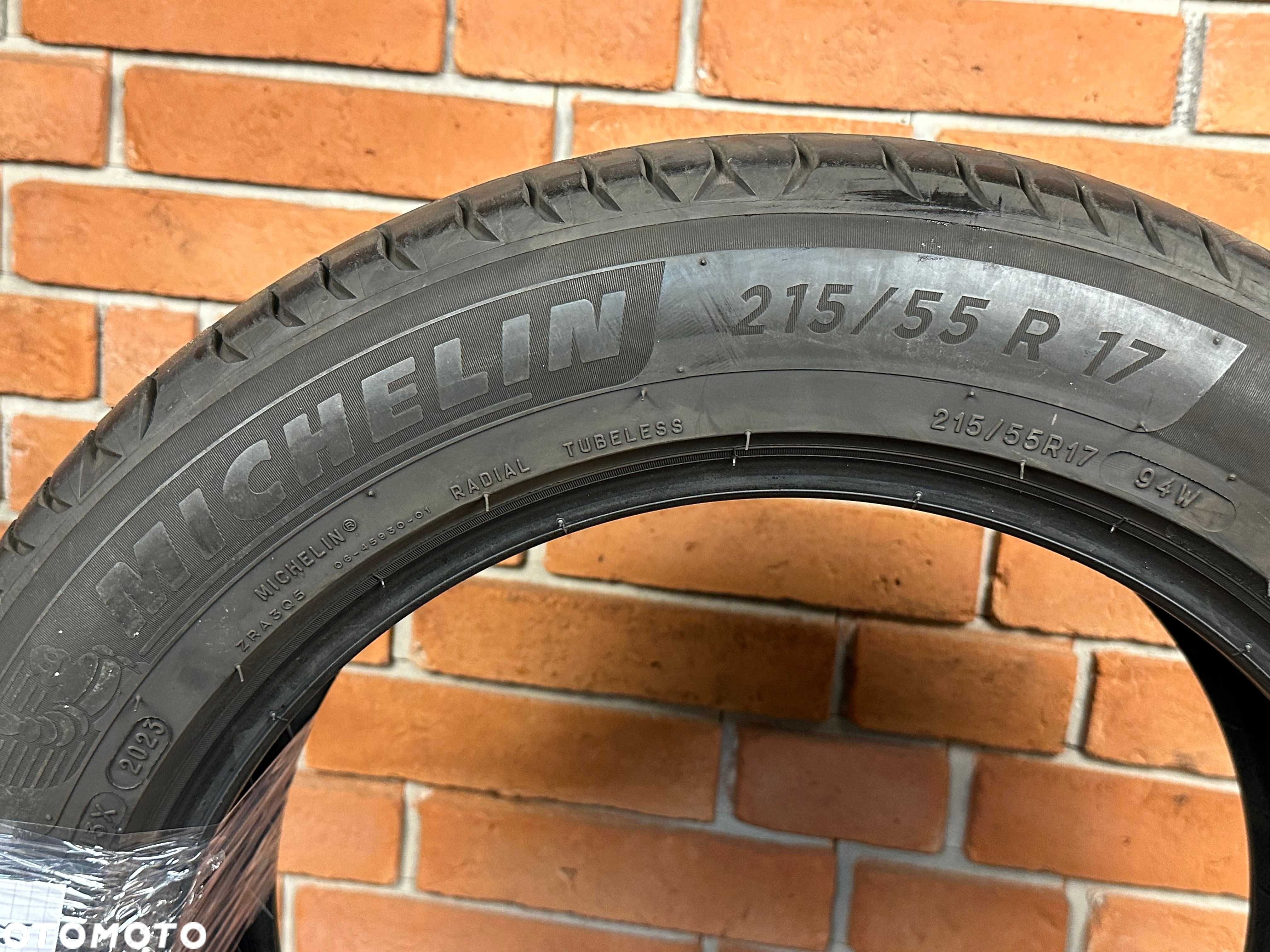 1x Michelin Primacy 4 215/55R17 94W 2023 6,1mm - 5