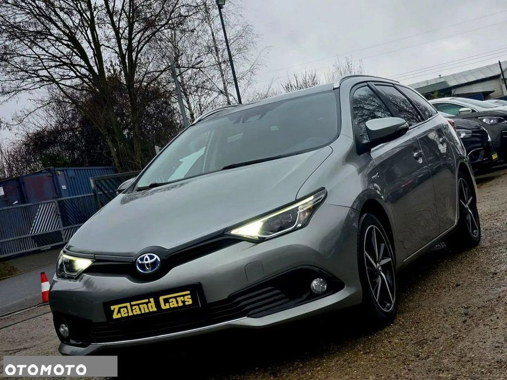 Toyota Auris 1.8 HSD Prestige - 1