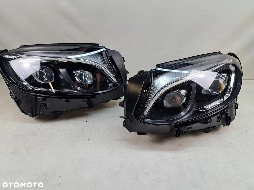 Mercedes-Benz GLC X253 A253 W253 Komplet Lampa przednia - 1