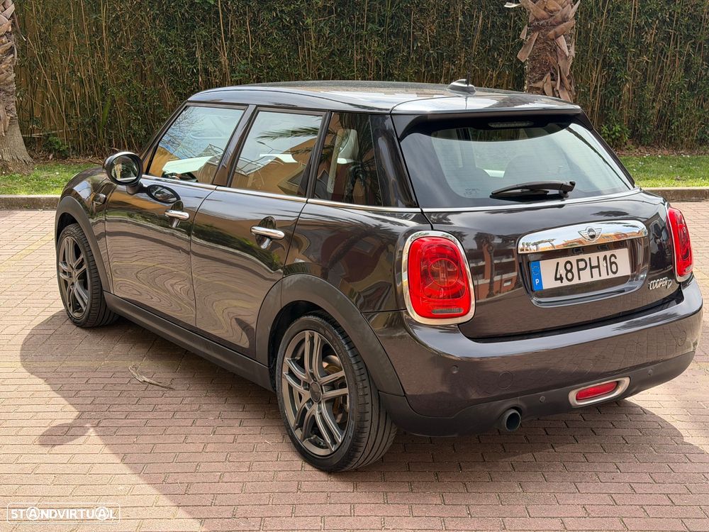 MINI 5 Portas Cooper D - 9