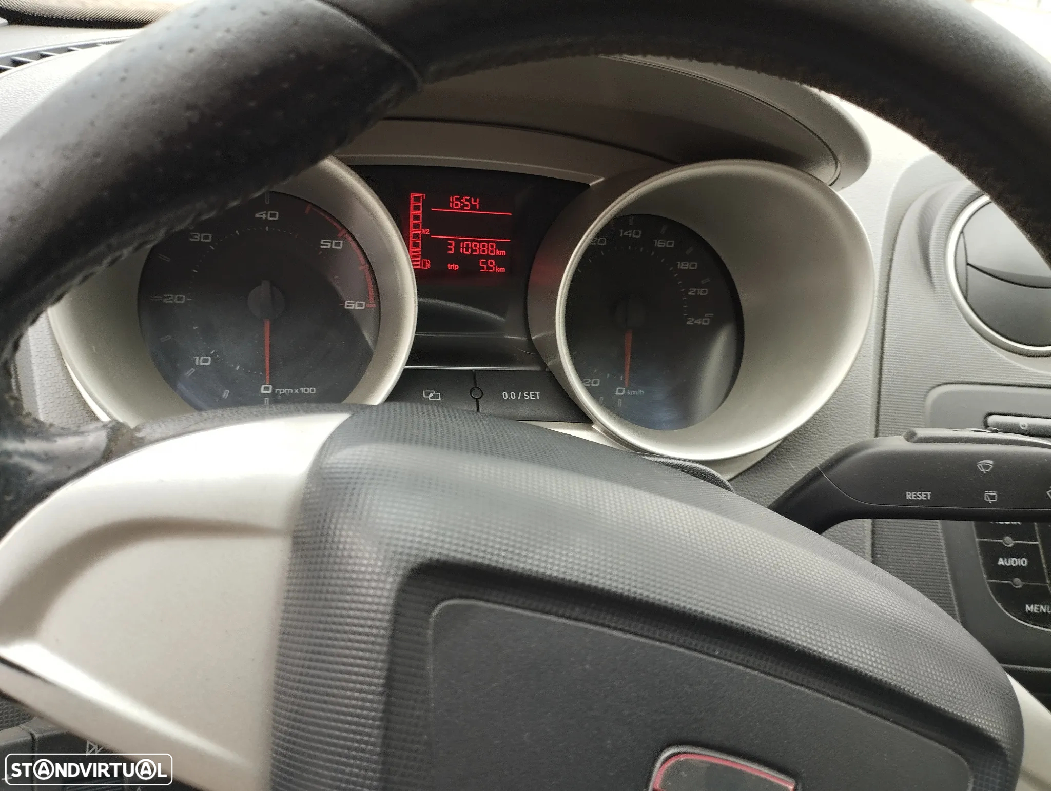 SEAT Ibiza 1.9 TDi Style DPF - 17