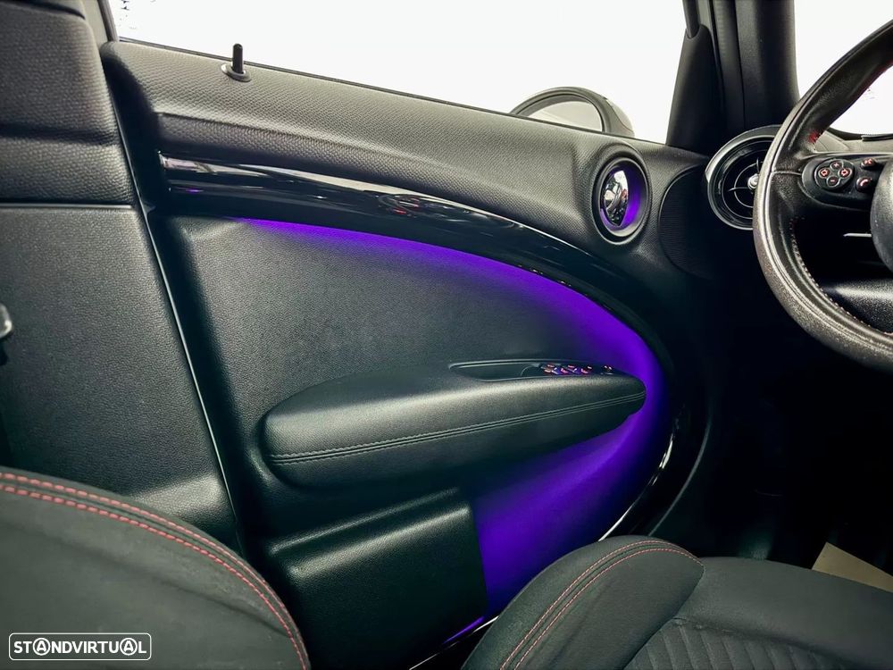 MINI Countryman Cooper D - 32