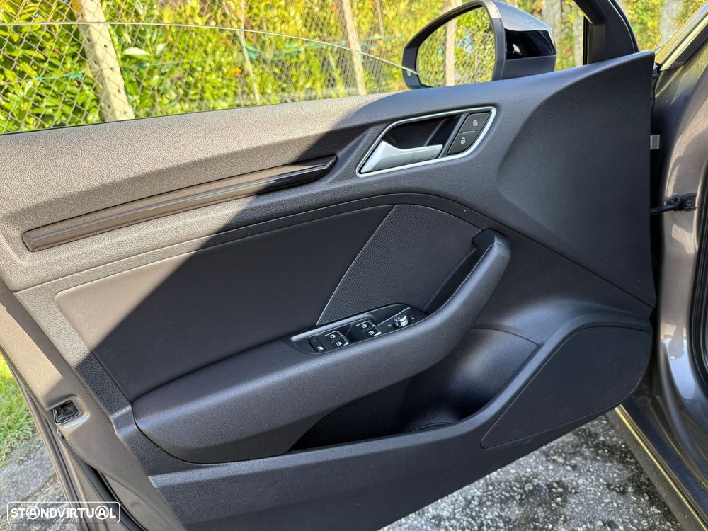 Audi A3 Sportback 1.6 TDI S-line S tronic - 31