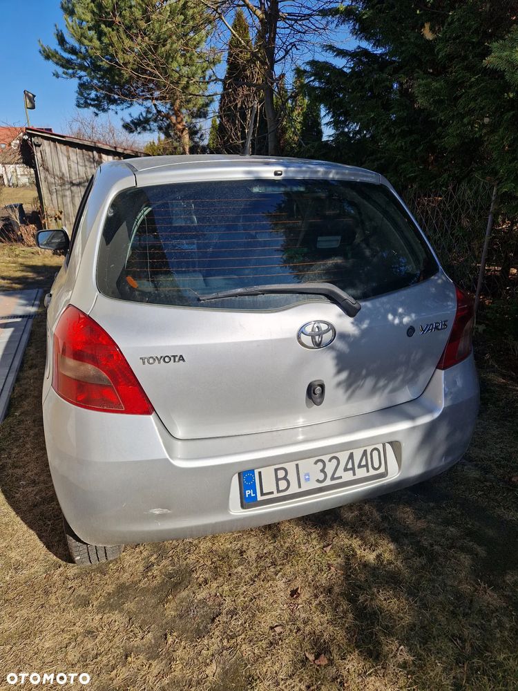 Toyota Yaris 1.3 Sol - 14
