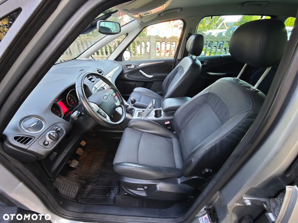 Ford S-Max 2.5 Titanium - 15