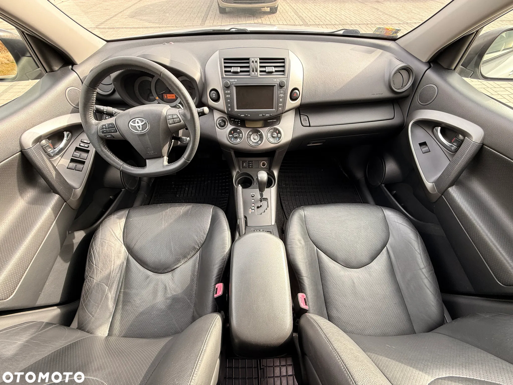 Toyota RAV4 - 14