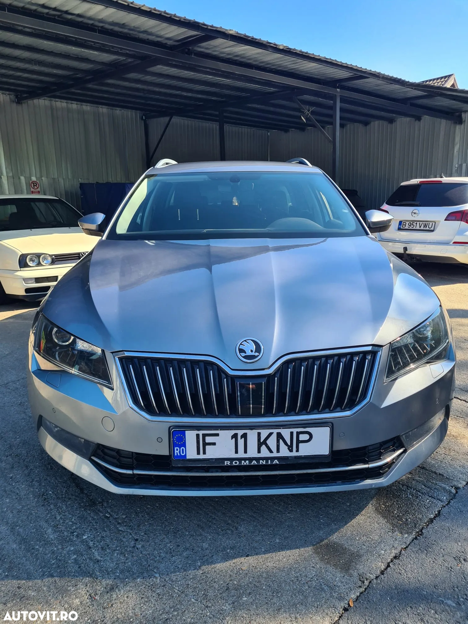 Skoda Superb 1.6 TDI DSG Ambition - 3