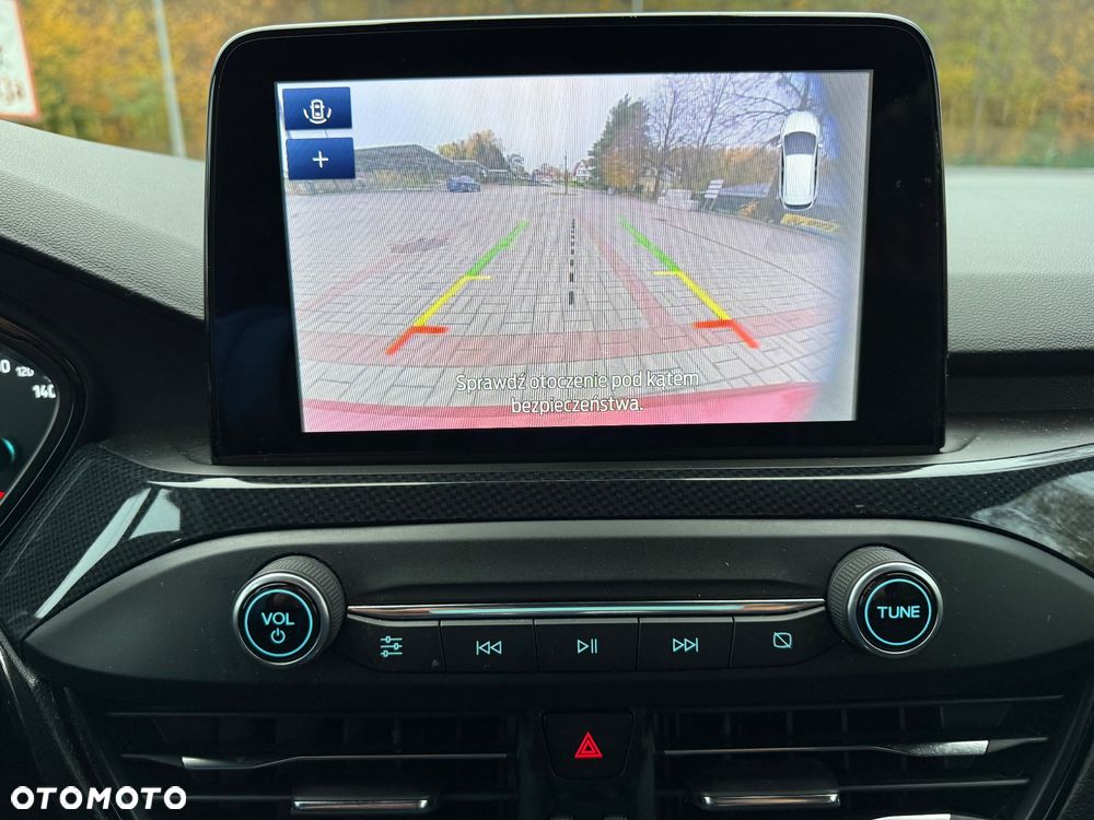 Ford Focus 1.0 EcoBoost mHEV Titanium Style - 28