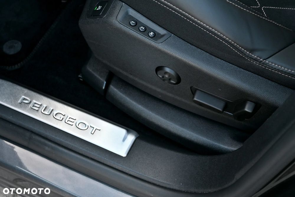 Peugeot 3008 2.0 BlueHDi GT S&S EAT8 - 28