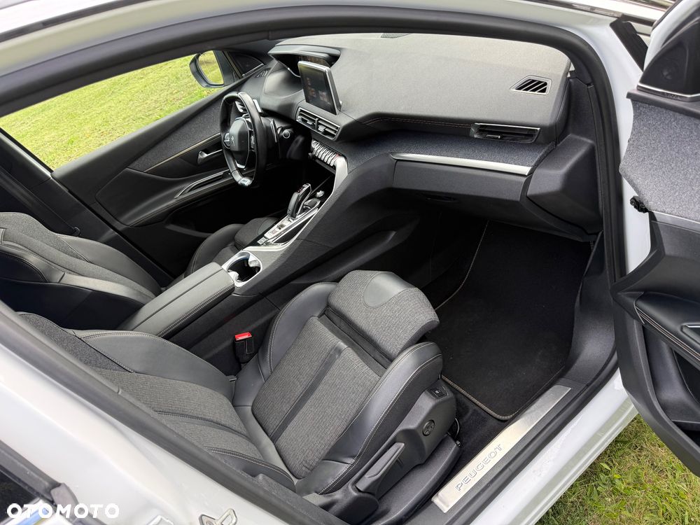 Peugeot 5008 1.5 BlueHDi GT S&S EAT8 - 12