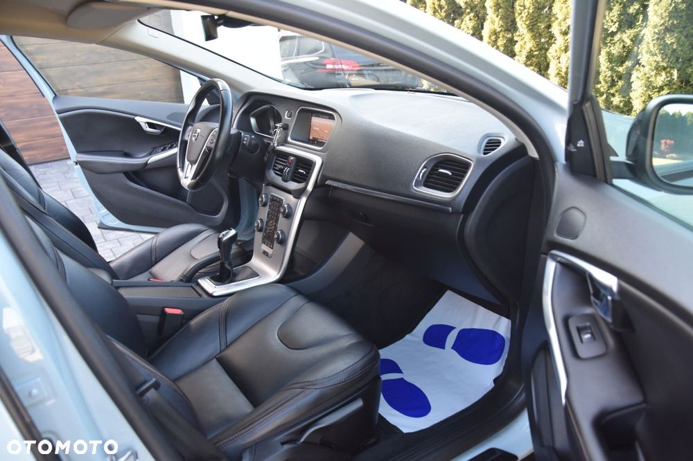 Volvo V40 Cross Country D2 Drive-E Summum - 25