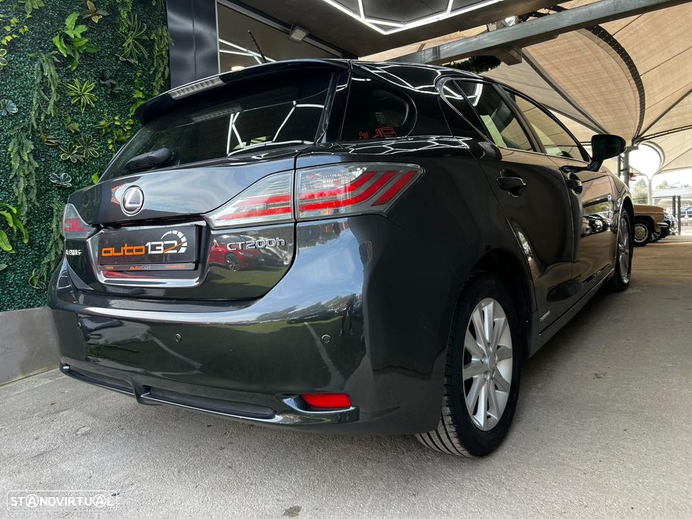 Lexus CT 200h Luxury - 6