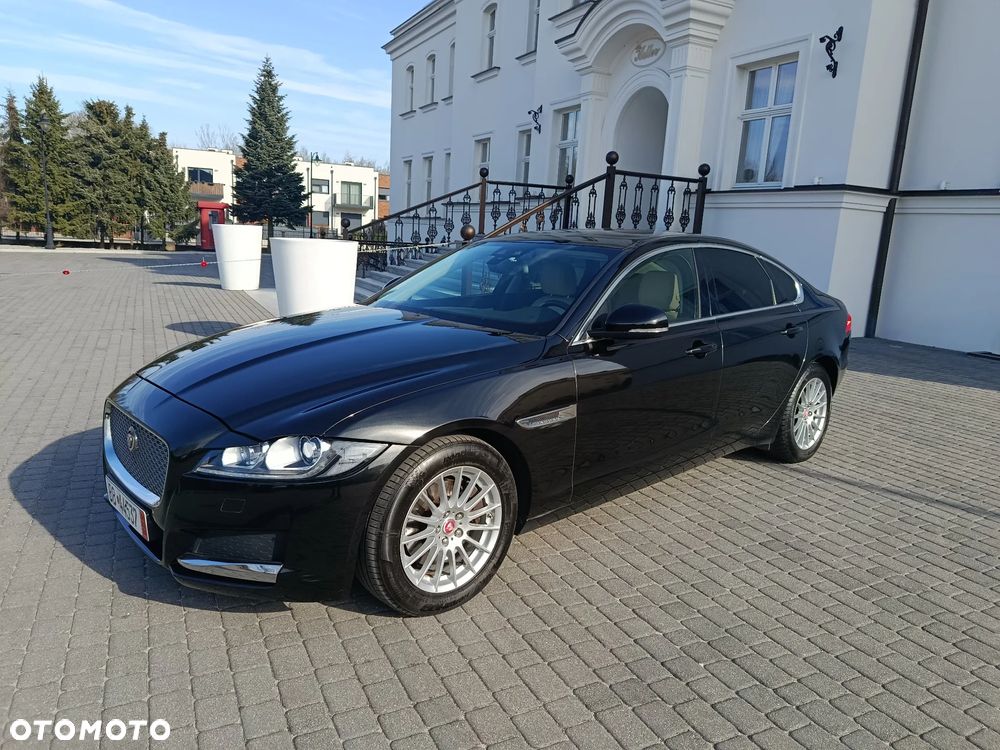 Jaguar XF E-Performance Portfolio - 14