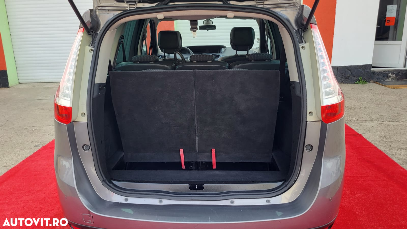 Renault Grand Scenic dCi 130 FAP Start & Stop Luxe - 4