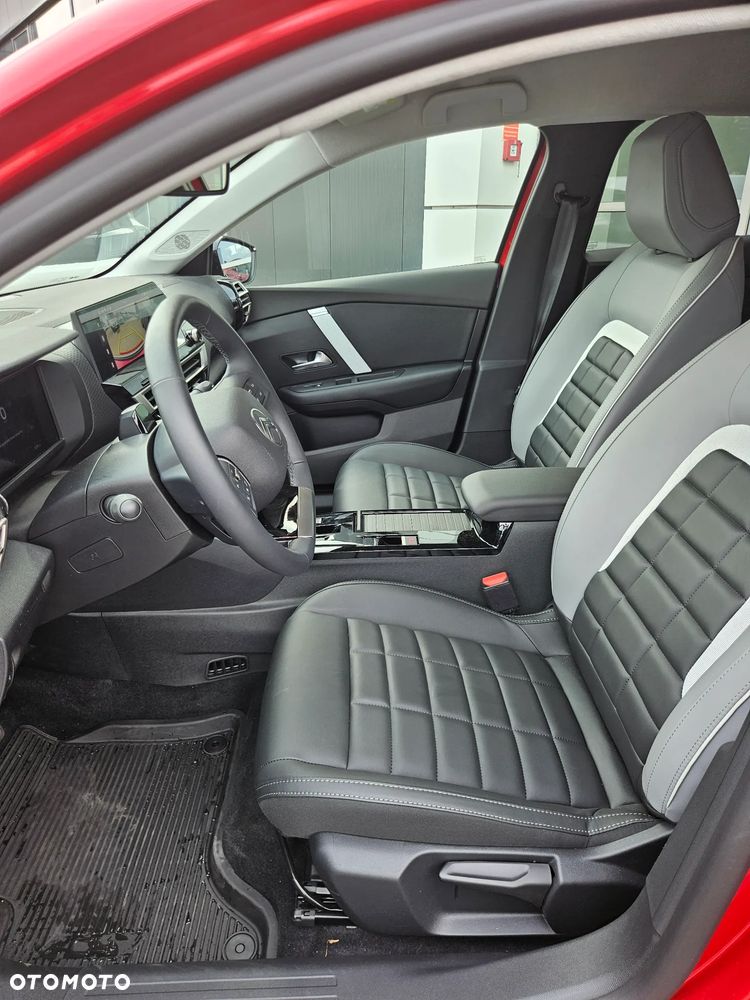 Citroën C4 1.2 mHEV Max eDCT6 - 10