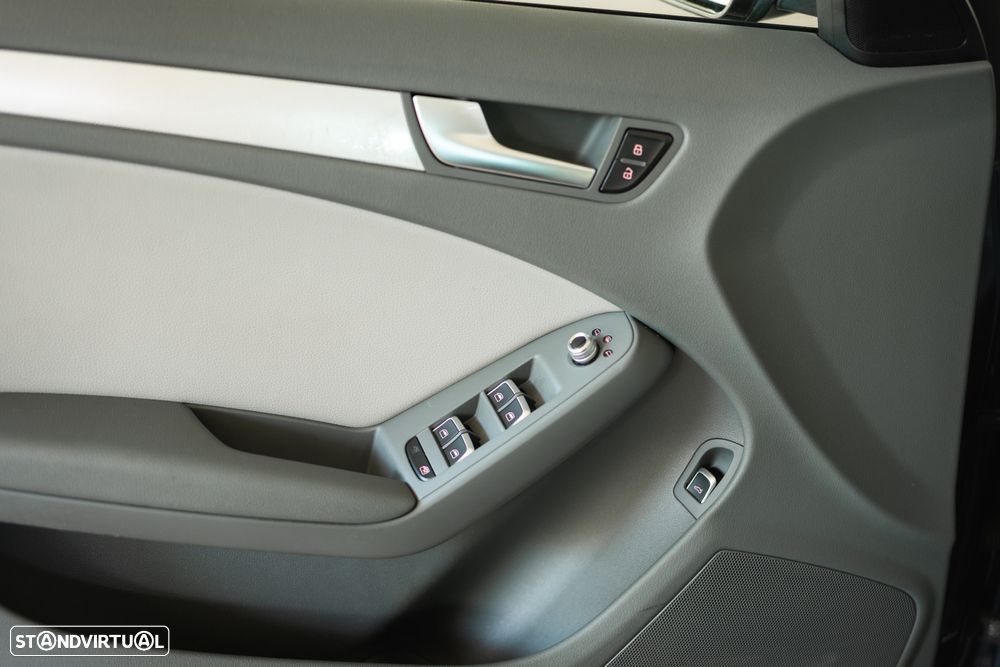 Audi A4 2.0 TDI multitronic Business Line Sport - 14