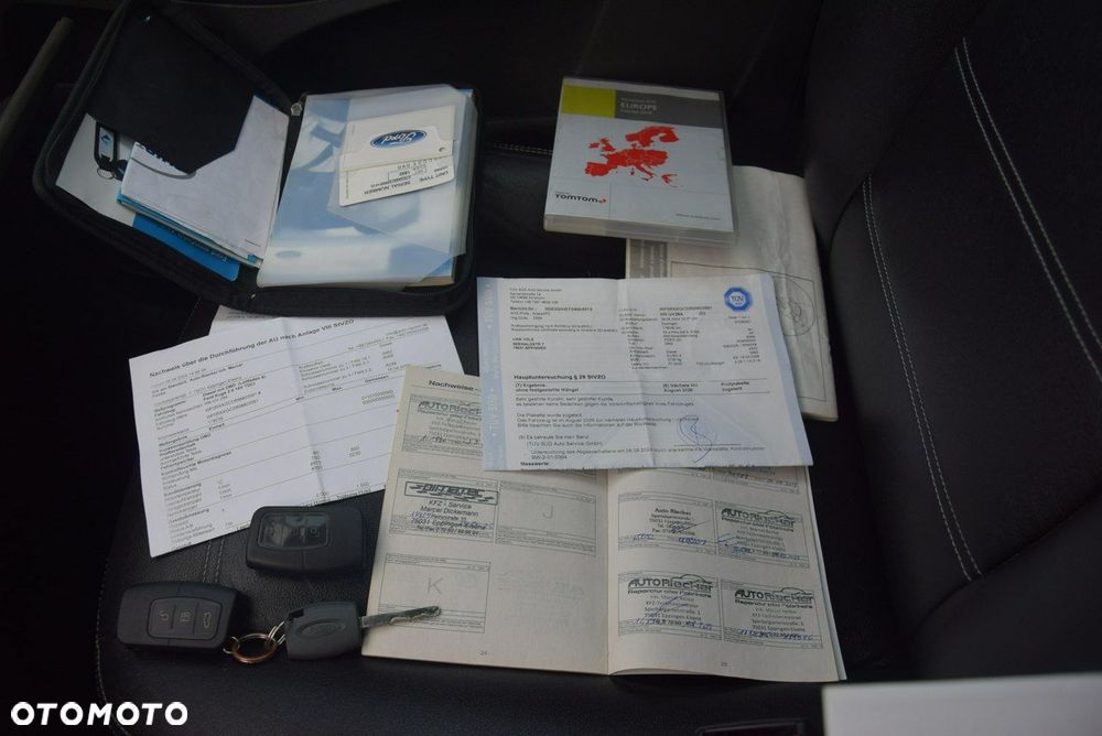Ford Kuga - 34