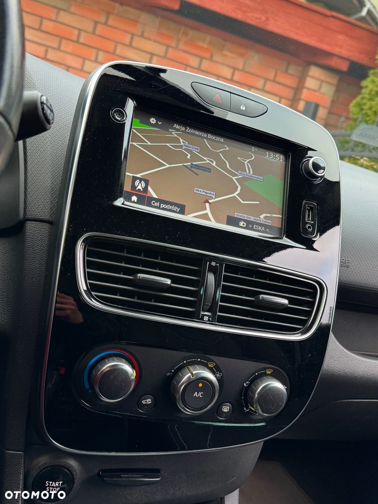 Renault Clio 1.2 16V Limited Plus - 6