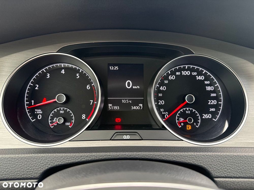 Volkswagen Golf 1.4 TSI BMT Comfortline - 19
