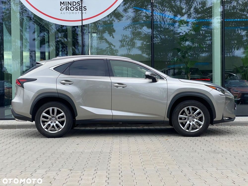 Lexus NX 200t Comfort AWD - 3