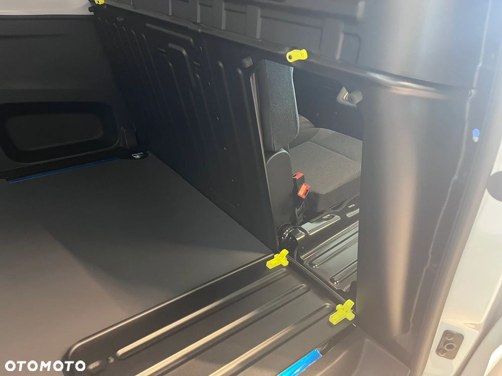 Toyota Proace City - 25