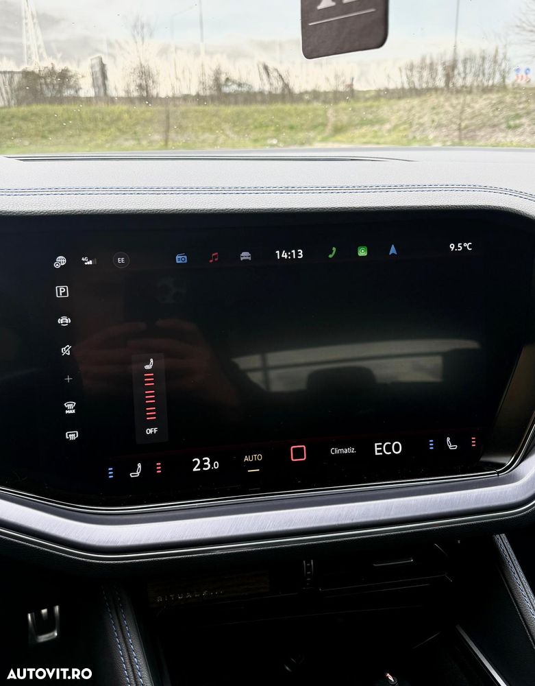 Volkswagen Touareg - 24