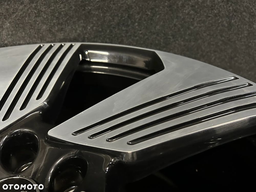 Alufelgi Audi Q7 E-Tron, Q7 II, Q8, Q5 II, A6 C8, A7 21 cali 5x112 4szt. - 18