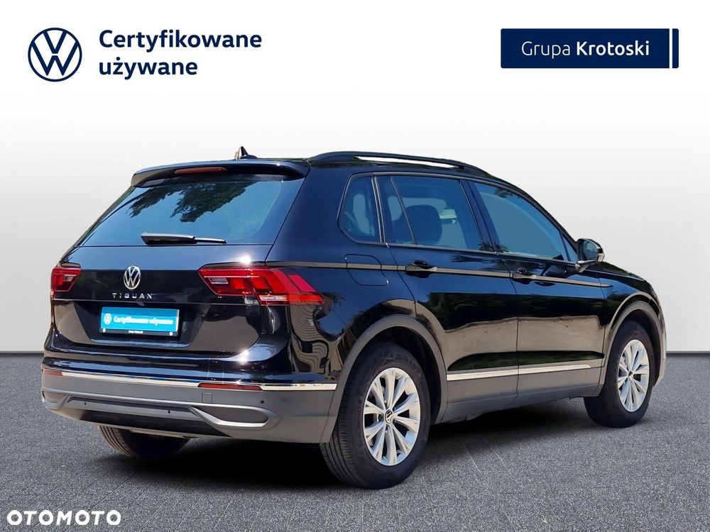 Volkswagen Tiguan - 10