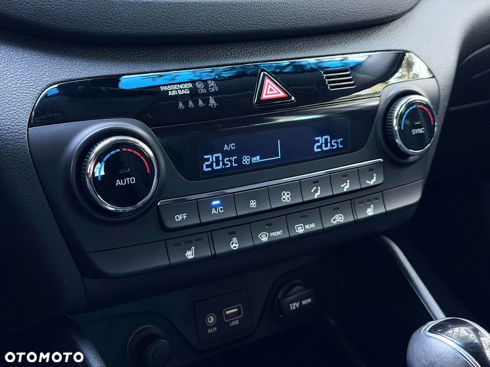 Hyundai Tucson blue 1.7 CRDi 2WD DCT Premium - 23
