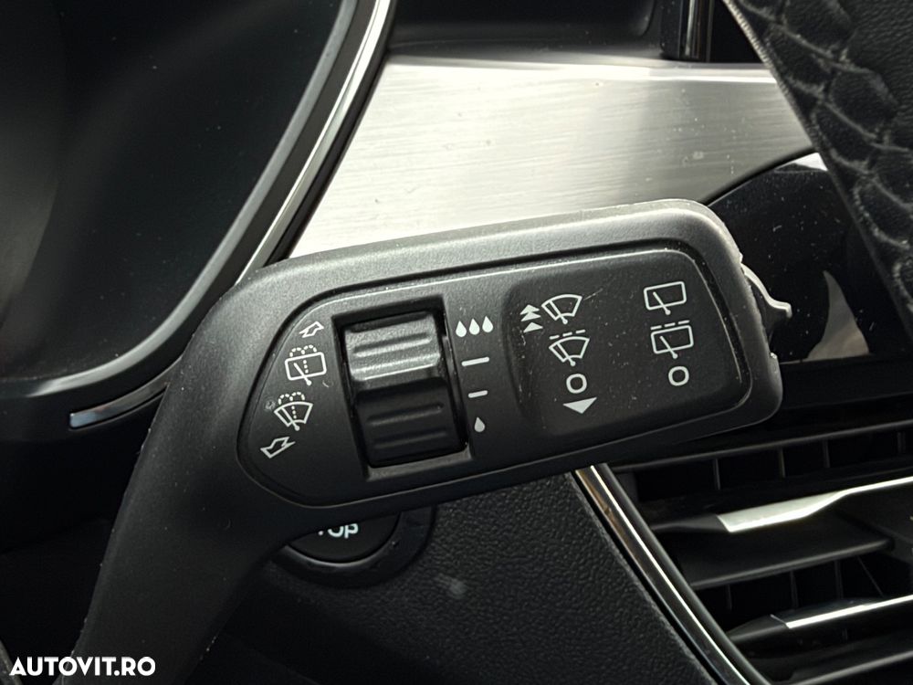 Ford Kuga 2.5 Duratec FHEV AWD Titanium - 28