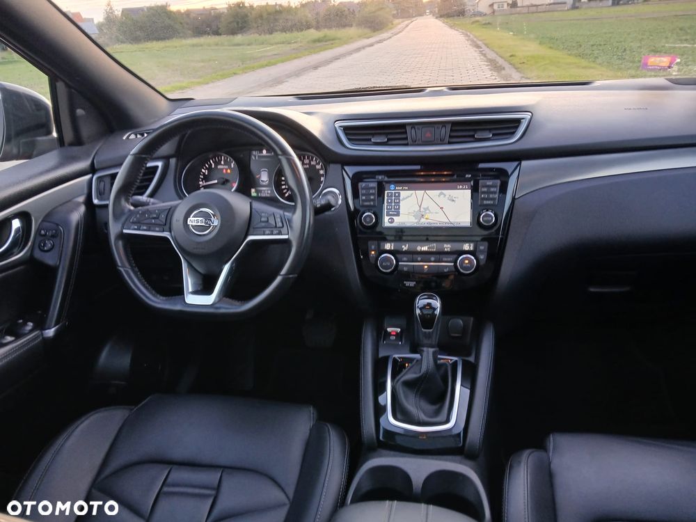 Nissan Qashqai 1.2 DIG-T Xtronic 360 - 26