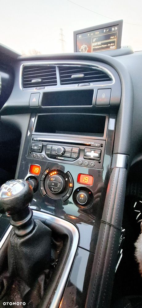 Peugeot 3008 1.2 PureTech Style - 8