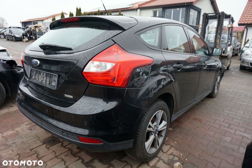FORD FOCUS III MK3 5D HB 2014 FB 1.0 12V M1DA 125KM B6 CZARNY na części - 5