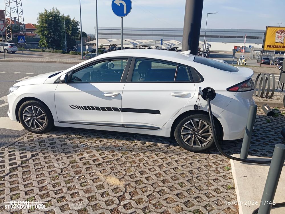 Hyundai Ioniq Premium - 3