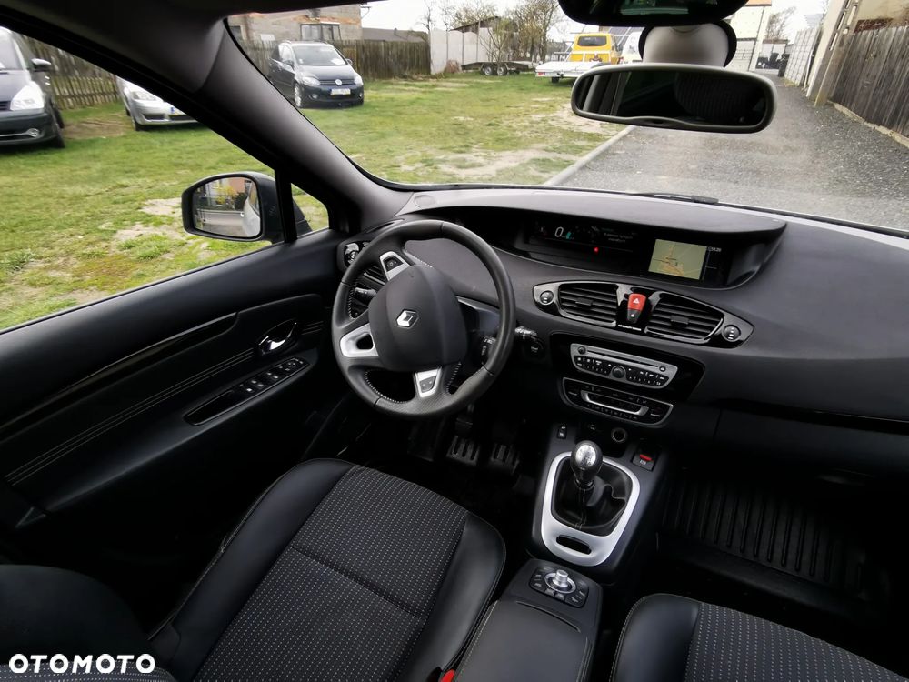 Renault Scenic 1.9 dCi Confort Privilege - 15