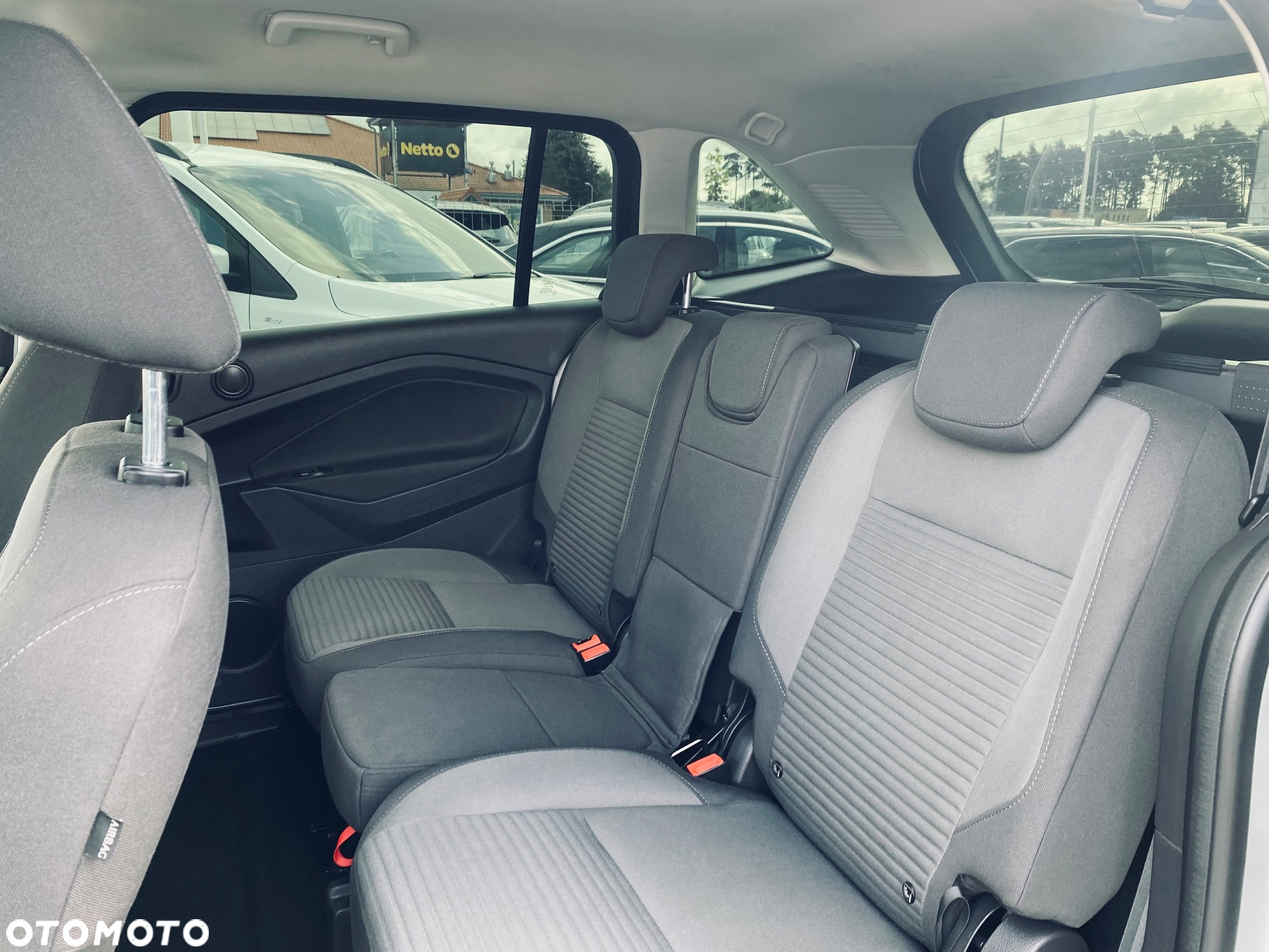 Ford Grand C-MAX 2.0 TDCi Start-Stopp-System Trend - 24