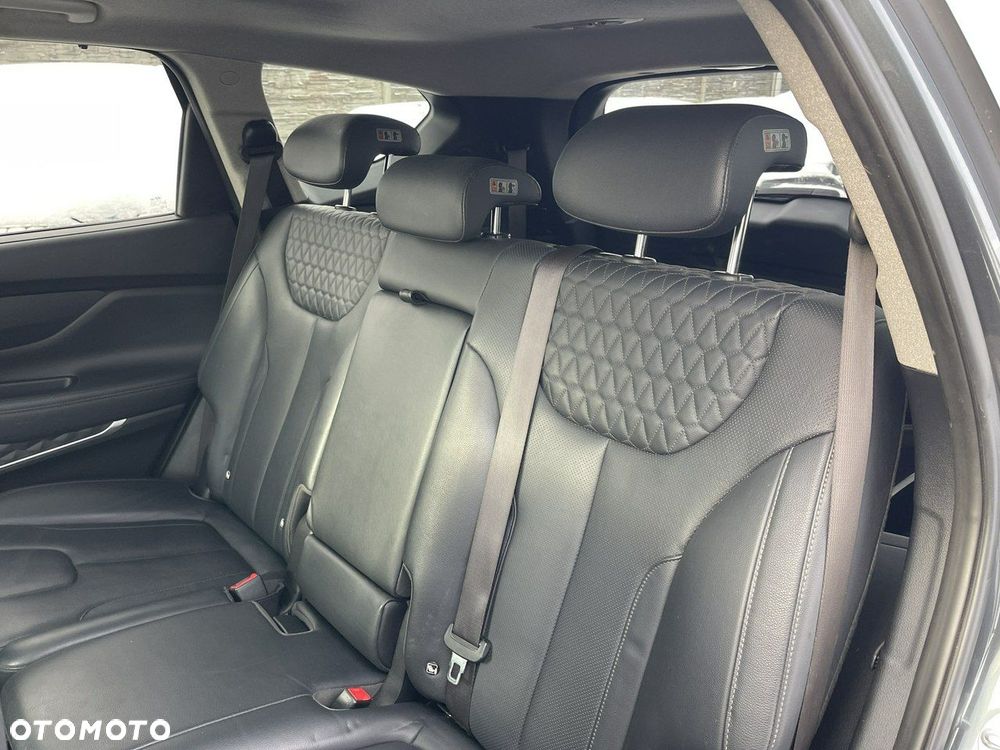 Hyundai Santa Fe 2.2 CRDi 4WD Automatik SEVEN Premium - 16