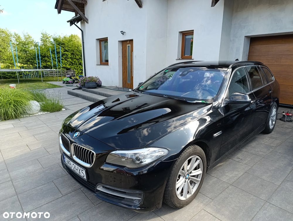 BMW Seria 5 528i xDrive - 7