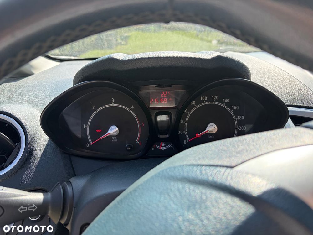 Ford Fiesta - 8