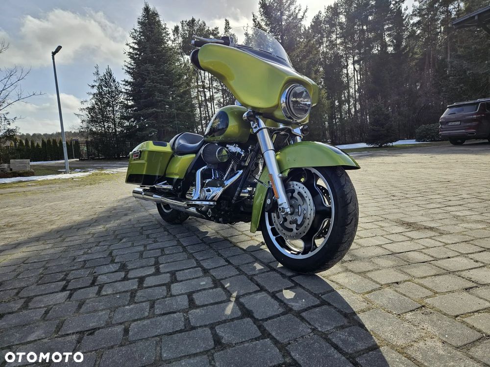 Harley-Davidson Touring Street Glide - 1