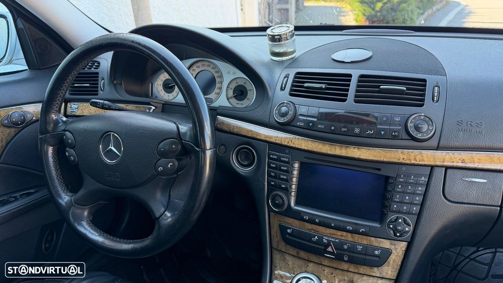 Mercedes-Benz E 220 - 4