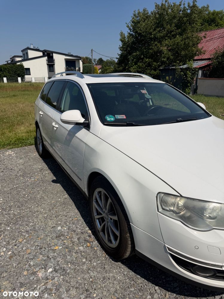 Volkswagen Passat - 2