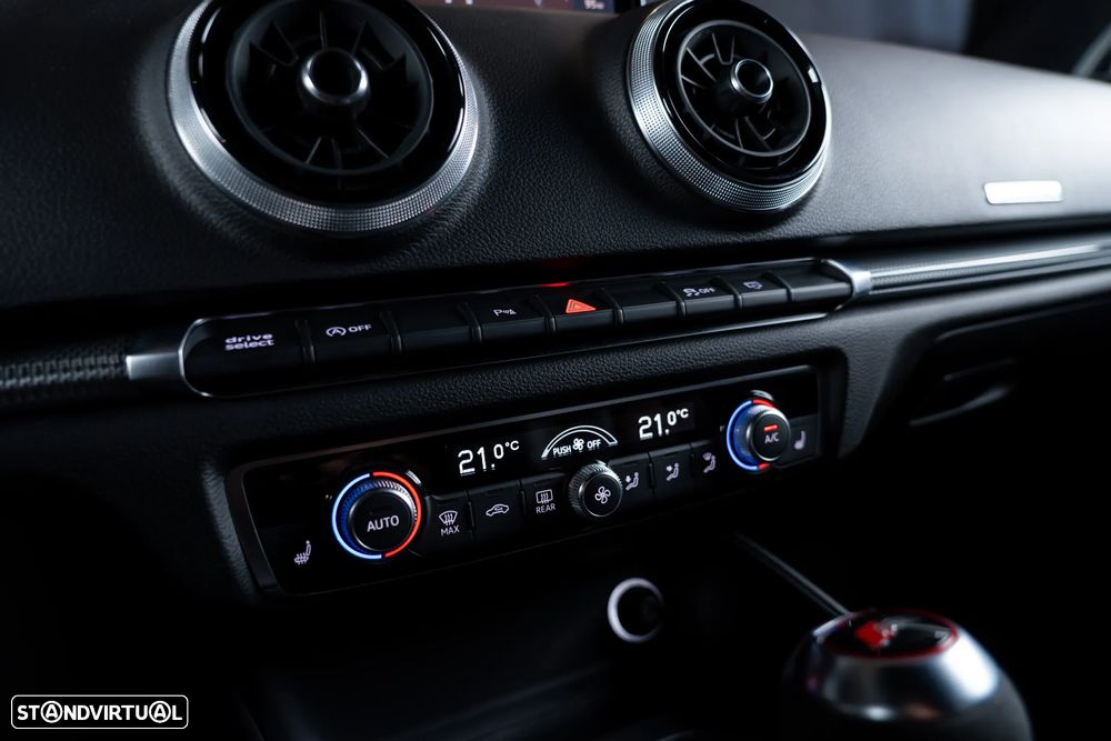 Audi RS3 Sportback 2.5 TFSI quattro S tronic - 20