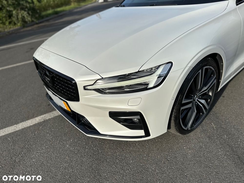 Volvo V60 D4 R-Design - 6