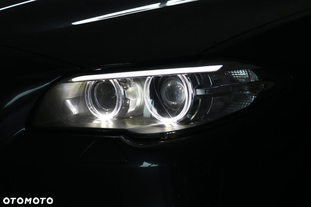 BMW Seria 5 520d Luxury Line - 4