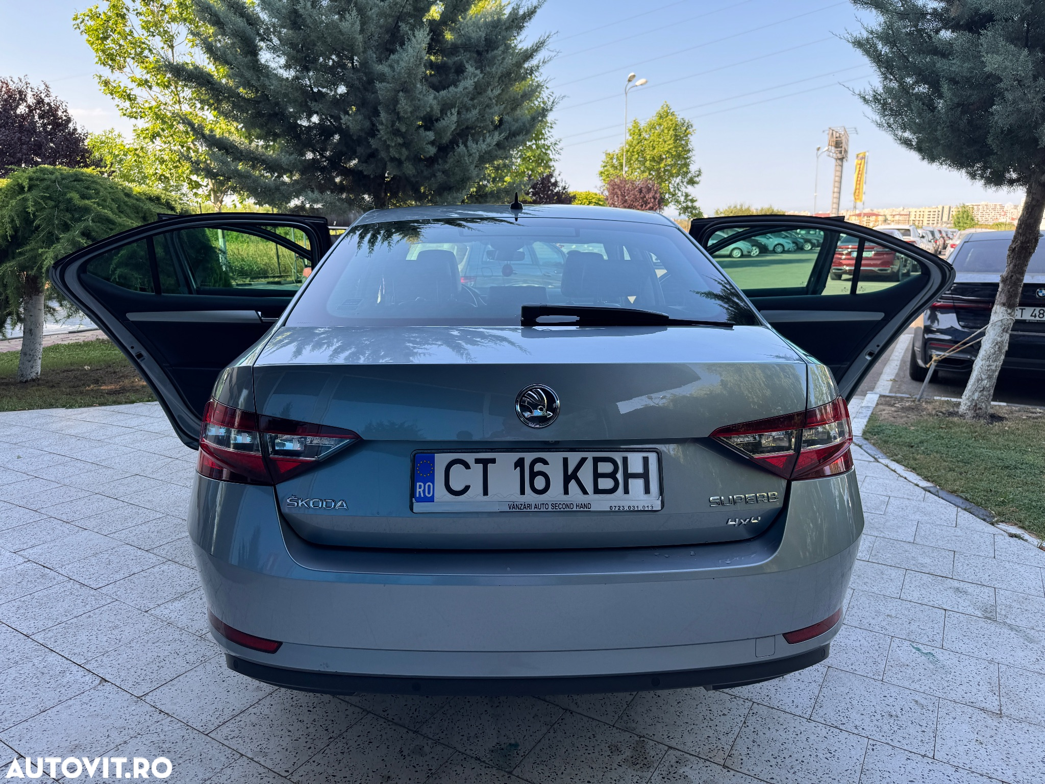 Skoda Superb 2.0 TDI 4x4 Active - 23