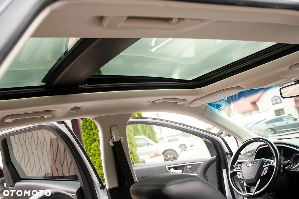 Ford Edge 2.0 TDCi Bi-Turbo 4x4 ST-LINE - 24
