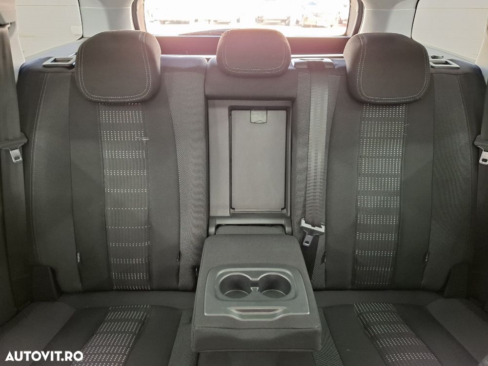 Peugeot 308 1.2 L PureTech Turbo Allure - 16