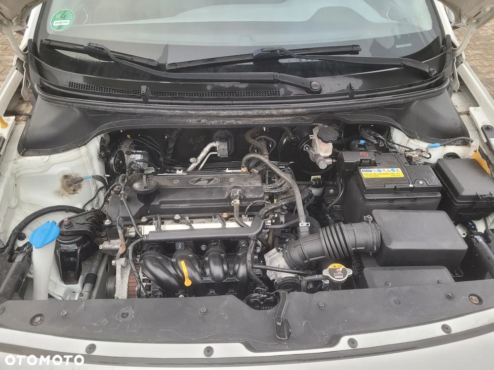 Hyundai i20 - 12