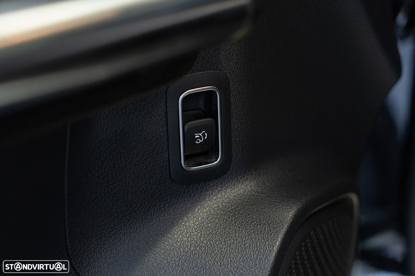 Mercedes-Benz GLA 180 d AMG Line - 16